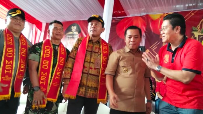 Bupati Karawang Aep saepuloh didampingi DPRD Karawang Endang Sodiki, Wakapolres Karawang Muhamad Rustandi, S.I.K, Ko Yayang