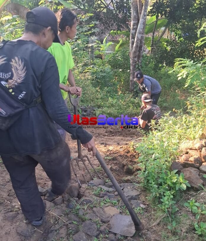 Picsart_25-07-04_18-47-50-568