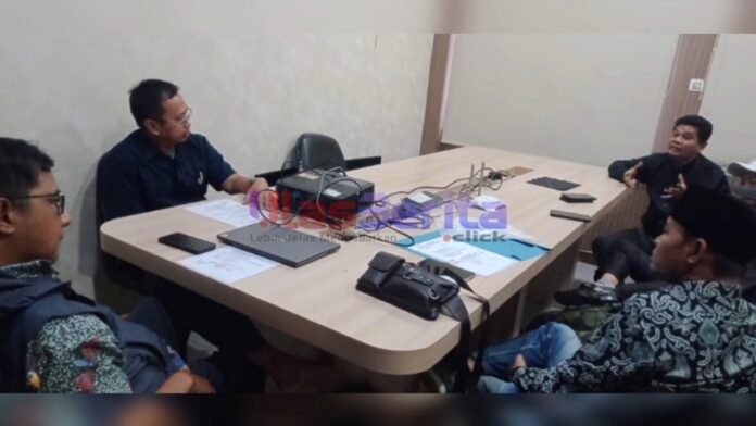 Picsart_25-11-13_14-15-44-204