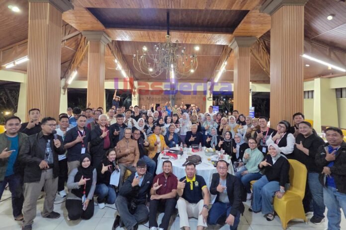 Picsart_25-11-16_07-51-05-403