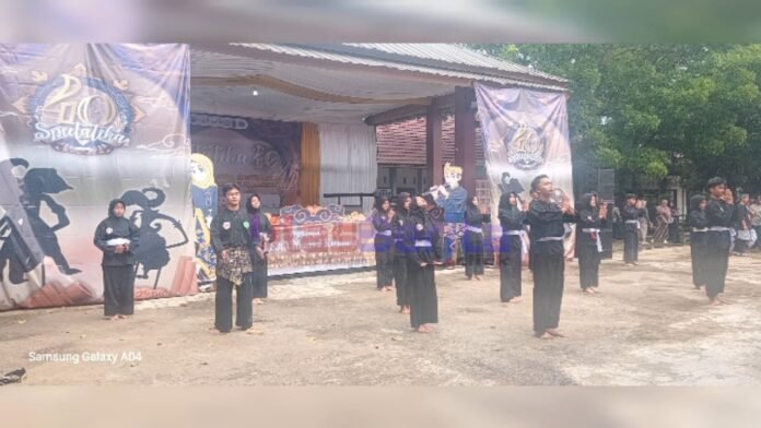 Picsart_25-12-18_11-07-33-631